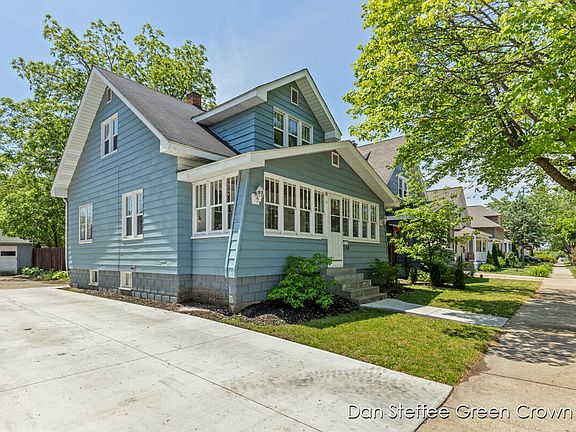 3rd image of 248 W 17th St