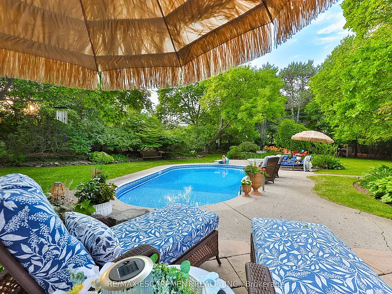 3555 Kingbird Ct — Photo 42
