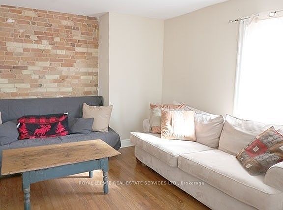 3rd image of 390 Huron St #2