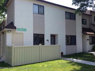 382 Sprague Ave, Staten Island, NY 10307