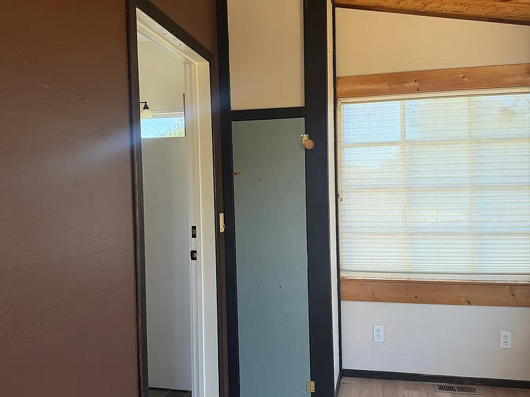 926 Main St — Photo 14