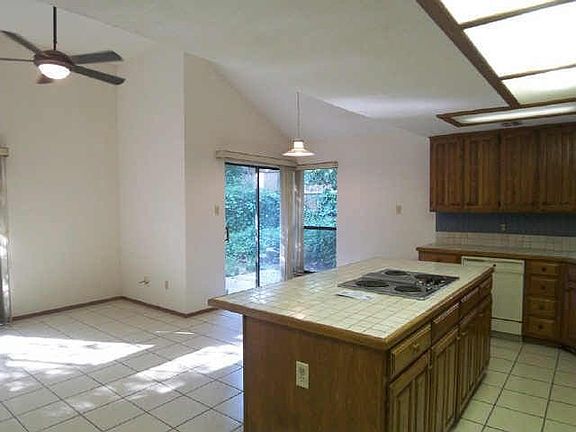 4th image of 2515 Laurel Valley Ln