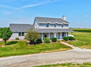 3347 E 18th Rd, Ottawa, IL 61350