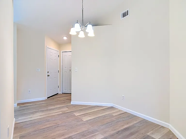 3400 Eric Ter — Photo 5