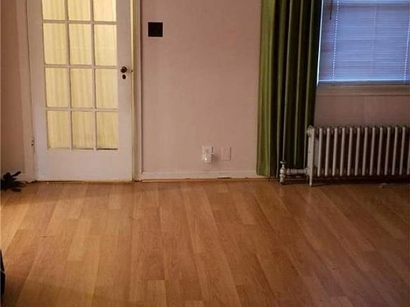 2nd image of 11643 228th St
