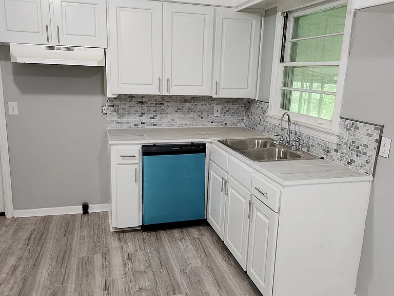 5863 Canton Park Dr — Photo 9