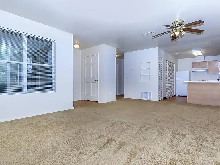 Villas Of Sunnyside — Photo 9