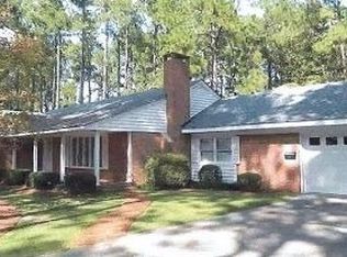 345 Laurel Rd, Southern Pines, NC 28387