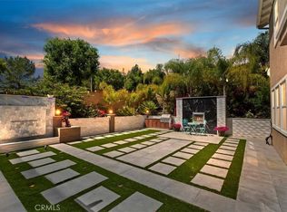 8851 Soothing Ct, Corona, CA 92883