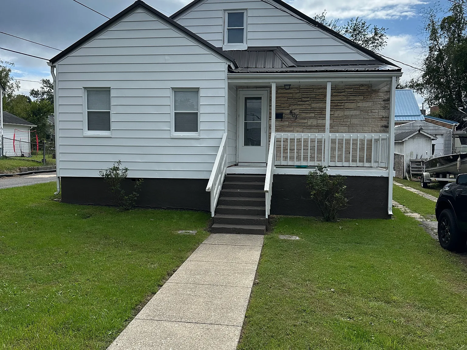 3 bed, 1214 sqft, $1,100 — Photo 1