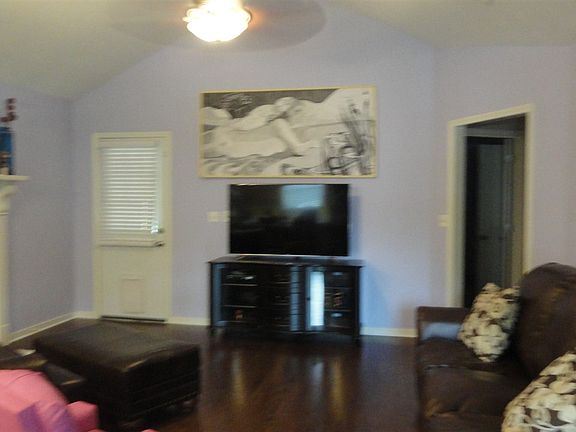 4th image of 1031 Barnett Bend Cir