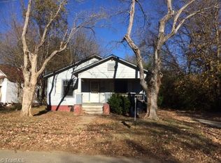 1106 Thomason St, Lexington, NC 27292