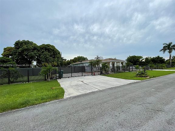 2nd image of 30900 SW 189th Ave #1