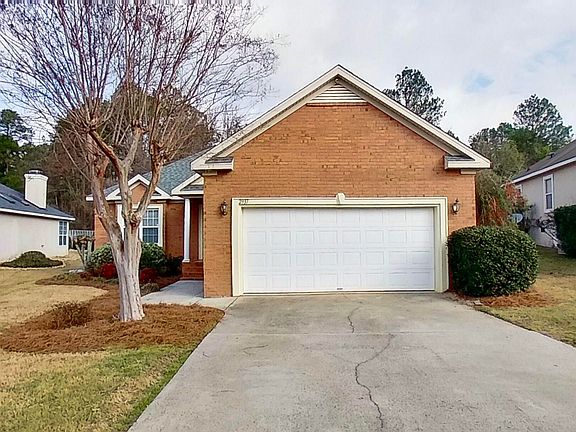 3rd image of 2937 Hillcreek Dr