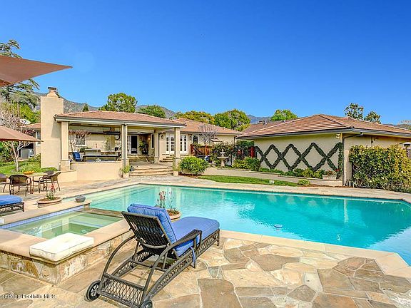 2nd image of 562 Arbolada Dr