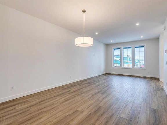 3rd image of 5005 NE Harmony Cir