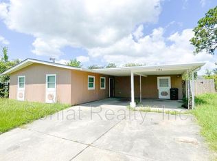 4986 Kendall Dr, New Orleans, LA 70126