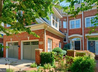 18324 Fairway Oaks Sq, Leesburg, VA 20176