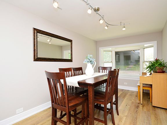 4th image of 6837 N Olcott Ave
