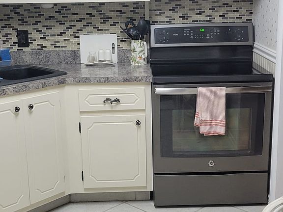 5th image of 107 Aspen Cir