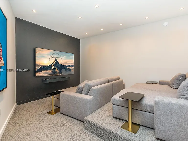 851 NE 1st Ave #Penthouse 4611 — Photo 9