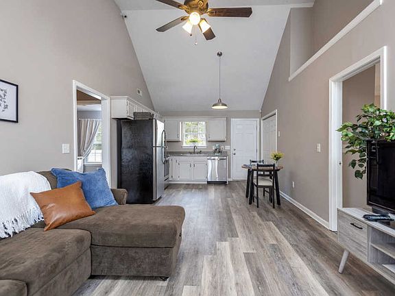 2nd image of 4967 Camborne Cir