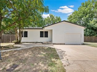 2302 Staunton Dr, Bryan, TX 77803