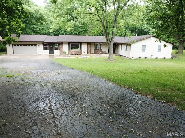 12187 Pike 162, Louisiana, MO 63353