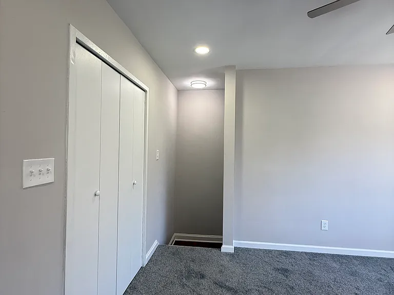 142 Joliet St SW #B — Photo 3