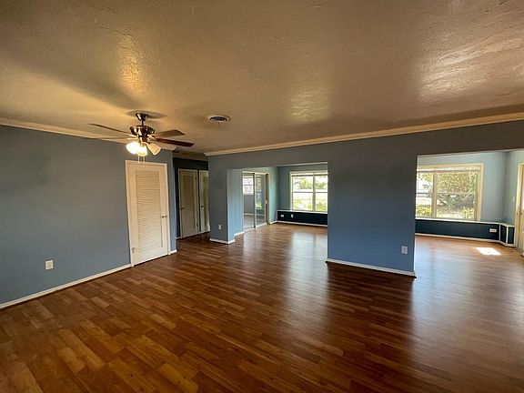 5th image of 1517 Banyan Dr