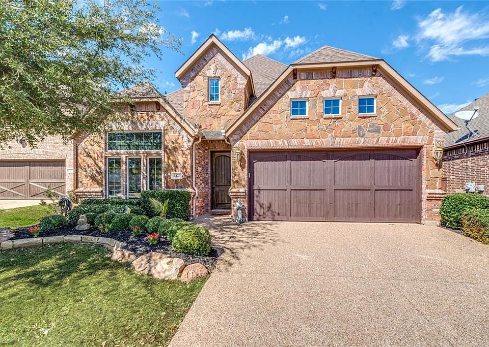 1st image of 8429 La Fontaine Dr