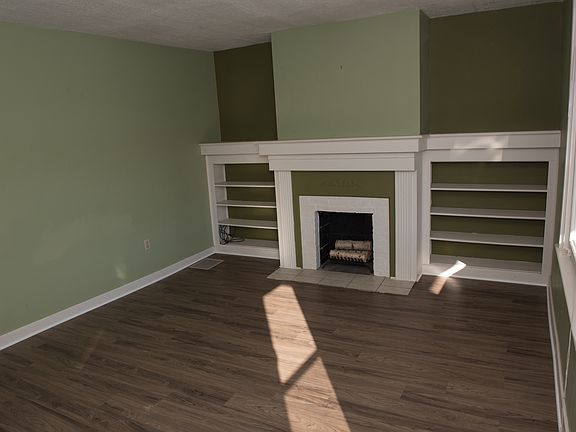 New flooring and built ins