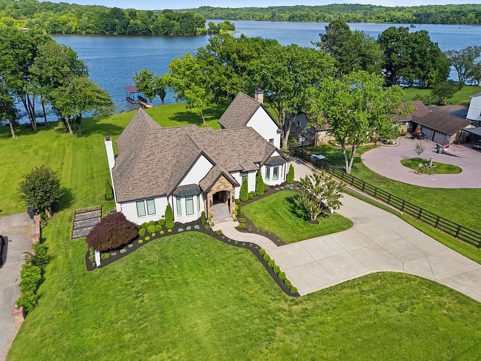 1st image of 1167 Windsor Dr