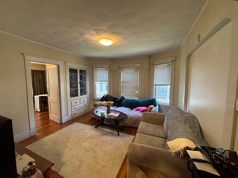1st image of 440 Washington St #1