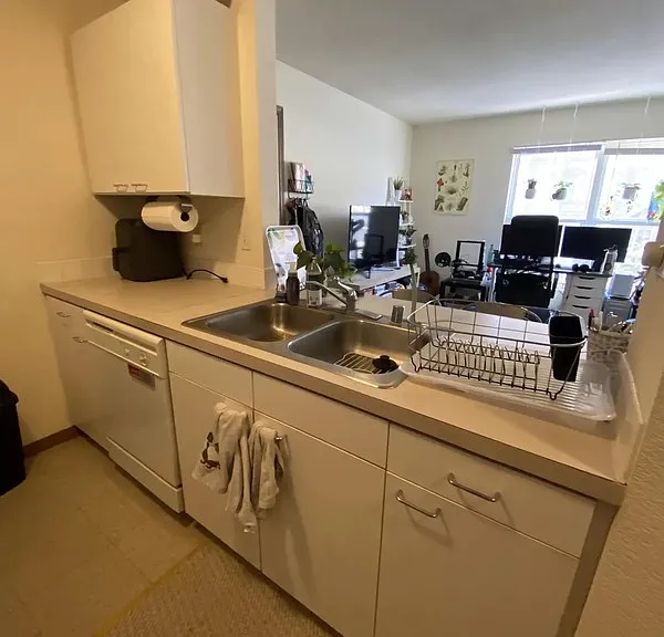 1241 Ohio St E — Photo 13