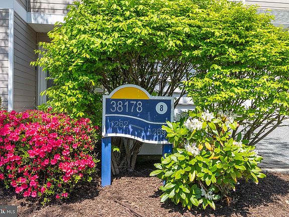 2nd image of 38178 Dockside Dr APT 1267