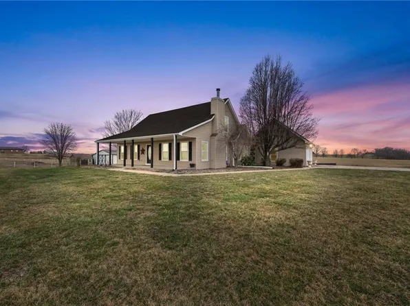 8401 NE 174th St, Kearney, MO 64060