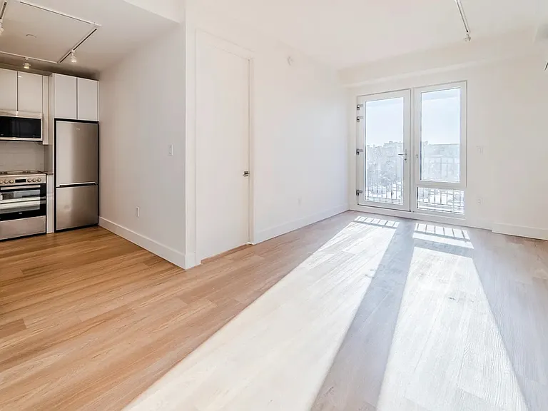 1457 Flatbush Ave #405 — Photo 2