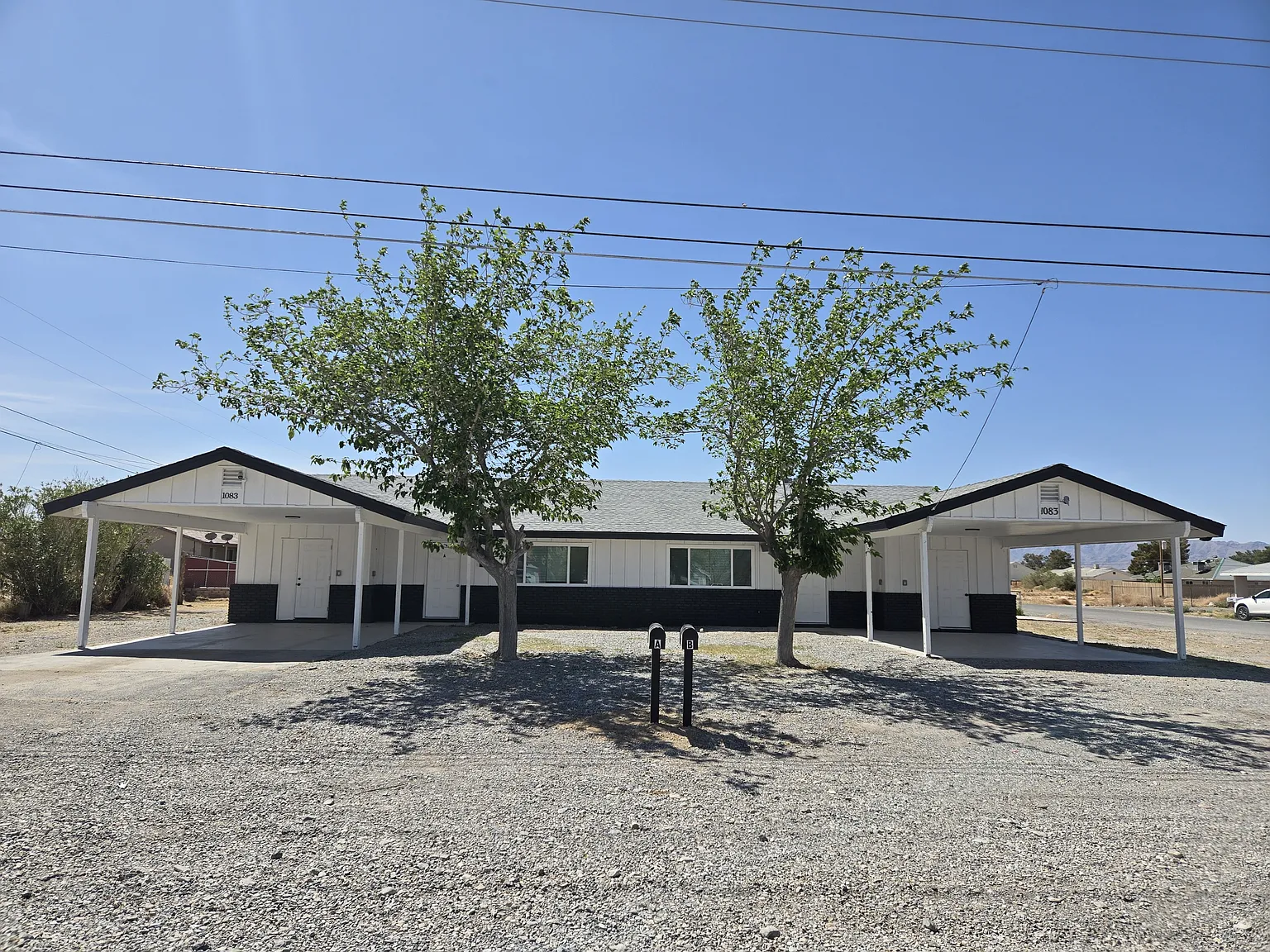 1083 East Calvada Boulevard - B — Photo 4