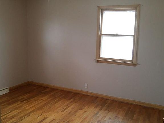3rd image of 1518 11th Ave