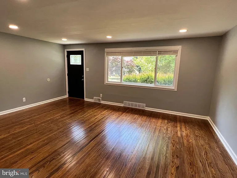 23 Greentree Ln — Photo 6