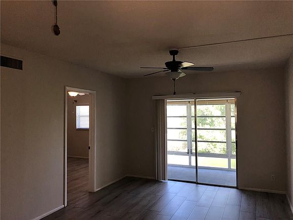 4th image of 1100 Ponce De Leon Cir