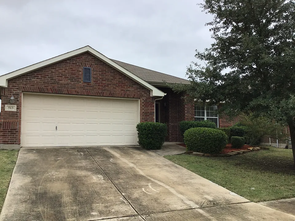 513 Maplewood Dr