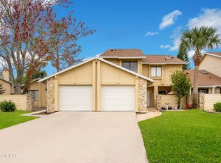 545 Brown Pelican Dr, Daytona Beach, FL 32119