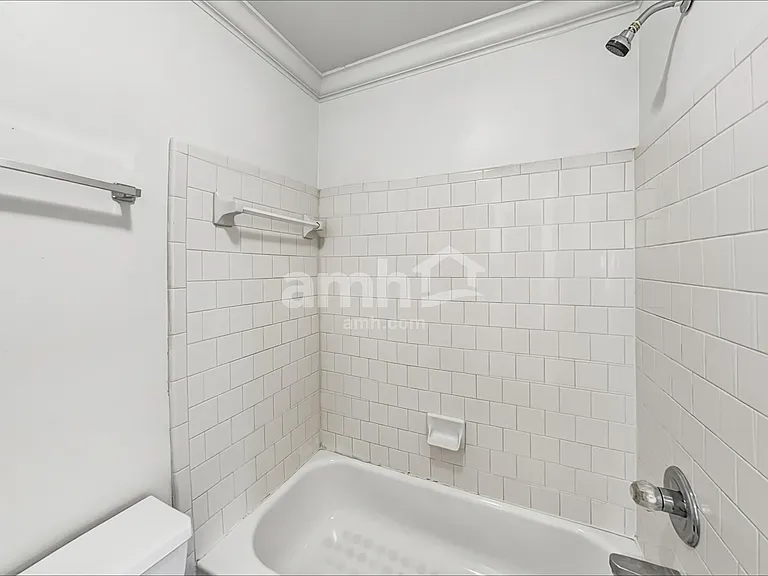 1296 Crown Ter — Photo 19