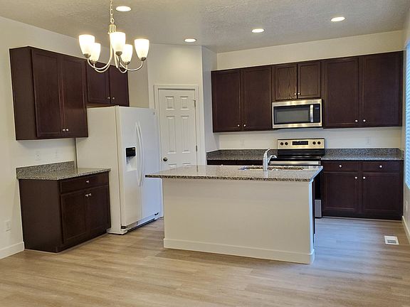 4th image of 13038 S Bilston Ln