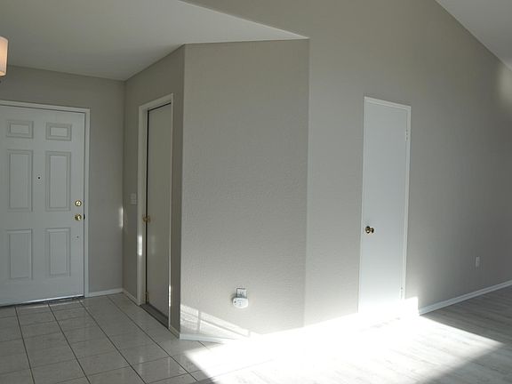 4th image of 51560 Avenida Villa
