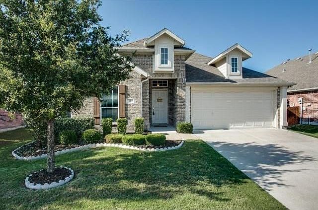 1st image of 1617 Castle Creek Dr