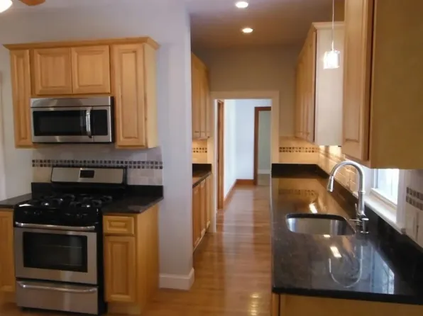 63 Newfield St #1, North Chelmsford, MA 01863