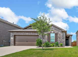 8705 Copper River Dr, Fort Worth, TX 76131
